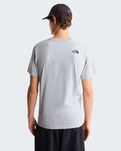 Carica l'immagine nel visualizzatore di Gallery, THE NORTH FACE T-shirt Evolution Box Half Dome Regular da uomo art. NF0A8G9C
