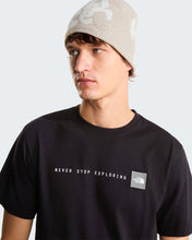 Carica l'immagine nel visualizzatore di Gallery, THE NORTH FACE T-shirt Never Stop Exploring Regular con grafica da uomo art. NF0A8GUV
