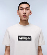Carica l&#39;immagine nel visualizzatore di Gallery, NAPAPIJRI T-Shirt a Maniche Corte Box Logo cod. NA4I3L
