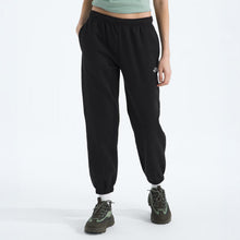 Carica l'immagine nel visualizzatore di Gallery, THE NORTH FACE Joggers W Evo SD Reg Pant da donna art. NF0A8CWVJK3 col. TNF BLACK
