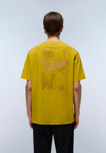 Carica l'immagine nel visualizzatore di Gallery, NAPAPIJRI T-Shirt a Maniche Corte mod. S-Aren SS cod. NP0A88SY1O1 col. GOLD FLAKE Y10
