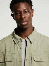 Carica l&#39;immagine nel visualizzatore di Gallery, PATAGONIA Camicai Men&#39;s Long-Sleeved Self-Guided Sun Shirt cod. 41825 RIVER ROCK GREEN
