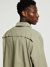 Carica l&#39;immagine nel visualizzatore di Gallery, PATAGONIA Camicai Men&#39;s Long-Sleeved Self-Guided Sun Shirt cod. 41825 RIVER ROCK GREEN
