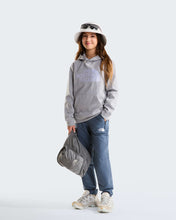Carica l'immagine nel visualizzatore di Gallery, THE NORTH FACE Felpa con cappuccio TNF™ Essential Drew Peak da ragazzi art. NF0A8H3YCQO col. TNF Pale Grey Heather
