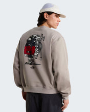 Carica l'immagine nel visualizzatore di Gallery, THE NORTH FACE Felpa Gear Up Get Out con grafica unisex art.  NF0A8JB5 col. Stone Slab
