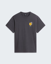 Carica l'immagine nel visualizzatore di Gallery, THE NORTH FACE T-shirt Gear Up Get Out Graphic unisex art. NF0A8JB4RHI col. Anthracite Grey
