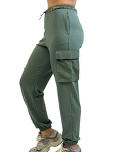 Carica l&#39;immagine nel visualizzatore di Gallery, HINNOMINATE Pantalone Cargo Iin Modal col. Muschio cod. HMABW01451
