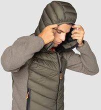 Carica l&#39;immagine nel visualizzatore di Gallery, SALEWA Giacche marca modello FANES SARNER/RDSDWN M HYB JKT.
