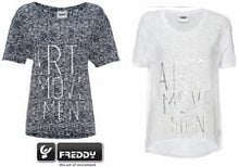 Carica l&#39;immagine nel visualizzatore di Gallery, FREDDY T-SHIRT LOOSE-FIT EFFETTO SEMI-TRASPARENTE CON STAMPA ARGENTO SUL FRONTE
