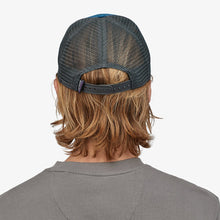 Carica l&#39;immagine nel visualizzatore di Gallery, Patagonia P-6 Logo LoPro Trucker Hat Cappello cappellino Steller Blue
