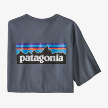 Carica l&#39;immagine nel visualizzatore di Gallery, Patagonia Men&#39;s P-6 Logo Responsibili-Tee T-Shirt Uomo Plume Grey
