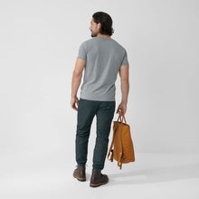 Carica l&#39;immagine nel visualizzatore di Gallery, Fjällräven Fox T-Shirt M Maglietta Uomo
