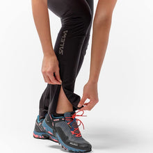 Carica l&#39;immagine nel visualizzatore di Gallery, SALEWA Pedroc 3 Dst W Reg, Pantaloni Donna, Nero (Black Out/3860), IT 38 DE 32
