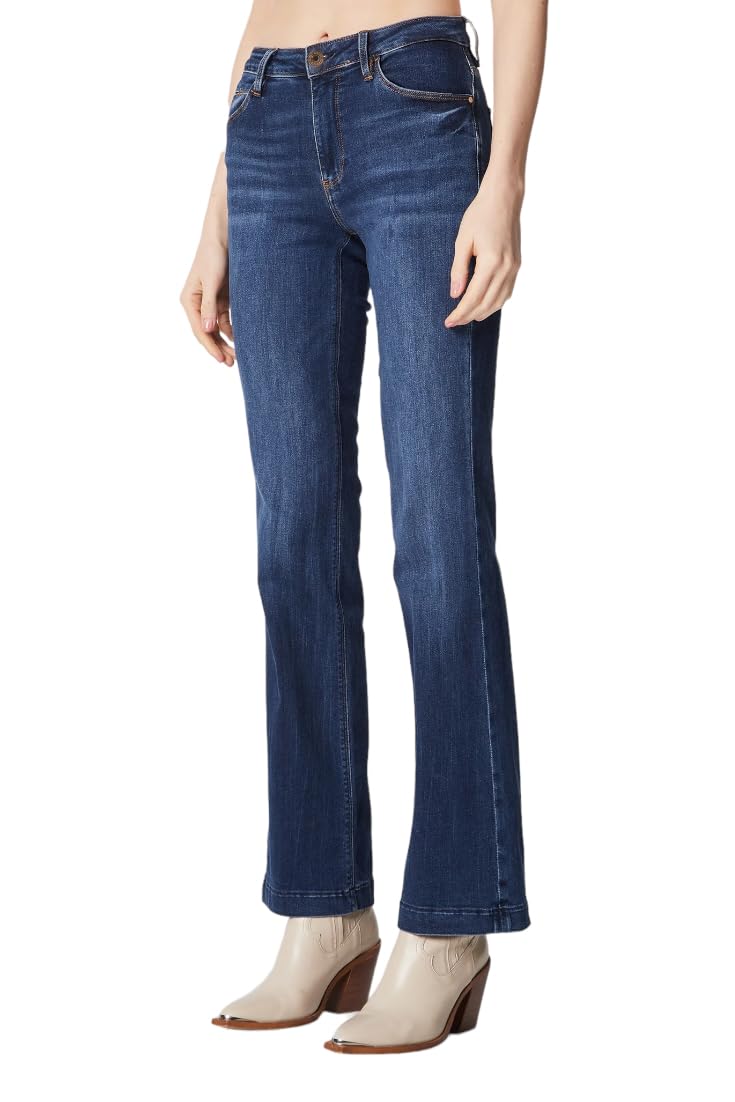 Guess Jeans Bootcut Vita Media, Modello 5 Tasche con Chiusura Frontale Zip e Bottone. Lunghezza 32: Lunghezza Interno Gamba (Circa) 32 in. / 81,3 cm. Modello: Sexy Boot in Tessuto Stretching e