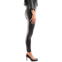 Carica l&#39;immagine nel visualizzatore di Gallery, Guess LEGGING SIMIL PELLE SUPER SLIM (NERO
