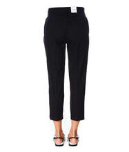 Carica l&#39;immagine nel visualizzatore di Gallery, Guess Donna Pantalone Candis Chino Nero MOD. W02B12 WCRU1 S

