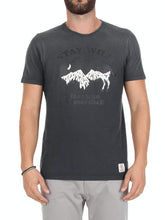 Carica l&#39;immagine nel visualizzatore di Gallery, FRANKLIN MARSHALL Round Neck T-Shirt Uomo Stay Wild Black Shadow
