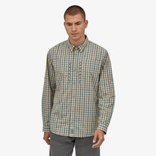 Carica l&#39;immagine nel visualizzatore di Gallery, Patagonia Men&#39;s Long-Sleeved Sun Stretch Shirt camicia uomo in ultra-leggero tessuto
