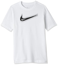 Carica l&#39;immagine nel visualizzatore di Gallery, Nike Sportswear Kids Swoosh T-Shirt Maglietta a Manica Corta Ragazzo Bambino Bianco (M)
