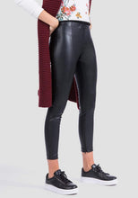 Carica l&#39;immagine nel visualizzatore di Gallery, Tiffosi Womens Faux Leather Leggings, Black Leggings in Ecopelle Nero
