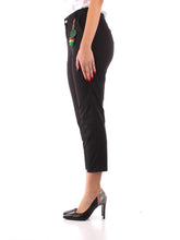 Carica l&#39;immagine nel visualizzatore di Gallery, Guess W02B12 Pantaloni Donna Nero M
