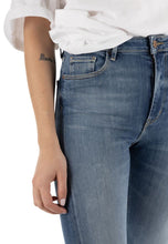 Carica l&#39;immagine nel visualizzatore di Gallery, Guess Ultimate Skinny W2RA94 D4KM2
