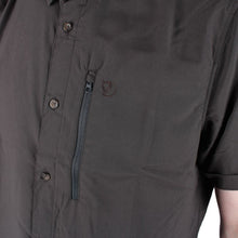 Carica l&#39;immagine nel visualizzatore di Gallery, Fjällräven “Abisko” - Camicia a Maniche Corte da Uomo
