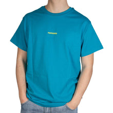 Carica l&#39;immagine nel visualizzatore di Gallery, PROPAGANDA T-Shirt Ribs Uomo Turchese Girocollo Maxi Stampa con Logo sul Retro
