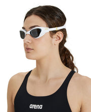 Carica l&#39;immagine nel visualizzatore di Gallery, Arena The One, Occhialini Unisex Adulto, Bianco (Smoke/White/White), Taglia Unica
