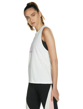 Carica l&#39;immagine nel visualizzatore di Gallery, Under Armour Débardeur Femme Sportstyle Graphic
