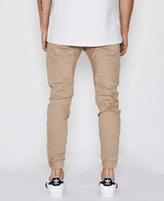 Carica l&#39;immagine nel visualizzatore di Gallery, NENA &amp; PASADENA Flight Mens Jogger Pant Pantalone Ragazzo, Cavallo sceso e Polsino Beige
