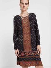 Carica l&#39;immagine nel visualizzatore di Gallery, Desigual Vest_Camille Nero 19WWVKAJ (XL)
