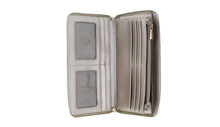 Carica l&#39;immagine nel visualizzatore di Gallery, GUESS Portafogli Donna Latte Swsb86 75630 ltl
