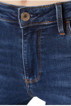 Carica l&#39;immagine nel visualizzatore di Gallery, Guess Jeans Bootcut Vita Media, Modello 5 Tasche con Chiusura Frontale Zip e Bottone. Lunghezza 32: Lunghezza Interno Gamba (Circa) 32 in. / 81,3 cm. Modello: Sexy Boot in Tessuto Stretching e
