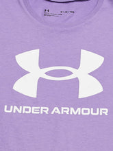 Carica l&#39;immagine nel visualizzatore di Gallery, Under Armour Girls&#39; Live Sportstyle Graphic Short-Sleeve T-Shirt , Vivid Lilac (560)/White , Youth X-Small
