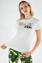 Carica l&#39;immagine nel visualizzatore di Gallery, FREDDY - T-Shirt Jersey Modal con Stampa MOV. Camouflage Fluo
