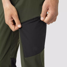 Carica l&#39;immagine nel visualizzatore di Gallery, SALEWA Pantalone Uomo
