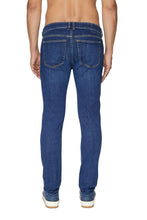 Carica l&#39;immagine nel visualizzatore di Gallery, DIESEL jeans uomo denim scuro SLEENKER - 34/32
