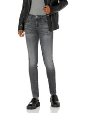 Carica l&#39;immagine nel visualizzatore di Gallery, Guess Curve X Pantalone Donna Pantalone Donna 28
