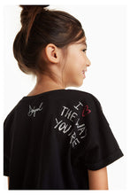 Carica l&#39;immagine nel visualizzatore di Gallery, Desigual Paris T-Shirt 18WGTKX5
