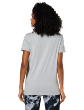 Carica l&#39;immagine nel visualizzatore di Gallery, Under Armour Women&#39;s Live Sportstyle Graphic Short-Sleeve Crew Neck T-Shirt, MOD Gray Light Heather (017)/Midnight Navy, Medium
