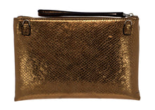 Carica l&#39;immagine nel visualizzatore di Gallery, Guess POCHETTE D BRONZO HWBG7976690BRZ walk of fame borsa clutch da polso BRONZO ND scelta=P
