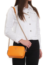 Carica l&#39;immagine nel visualizzatore di Gallery, Guess Borsa donna Tracolla Noelle mango BS22GU39 ZG787914
