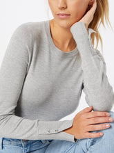 Carica l&#39;immagine nel visualizzatore di Gallery, Guess Maglione da donna

