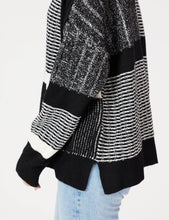 Carica l&#39;immagine nel visualizzatore di Gallery, Desigual Maglione Donna Nero
