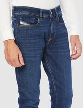 Carica l&#39;immagine nel visualizzatore di Gallery, Diesel Uomo Sleenker Skinny Fit Vita Bassa Skinny Blu Scuro 09b98
