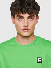 Carica l&#39;immagine nel visualizzatore di Gallery, Diesel T-Shirt
