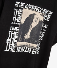 Carica l&#39;immagine nel visualizzatore di Gallery, THE NORTH FACE Warped Type Graphic T-Shirt Uomo con grafica
