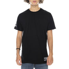 Carica l&#39;immagine nel visualizzatore di Gallery, IUTER Basic Logo Patch T-Shirt - Black - Maglietta Girocollo Uomo Nera
