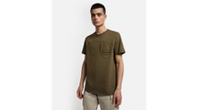 Carica l&#39;immagine nel visualizzatore di Gallery, Napapijri S-Noasca T-shirt manica corta con taschino da uomo Dark Olive
